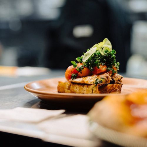 L’art et la manière🫶🏻 La cuisine bistro de Bobo c est une joli carte de saison et des suggesti